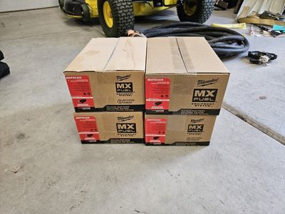 Milwaukee MX Fuel batteries