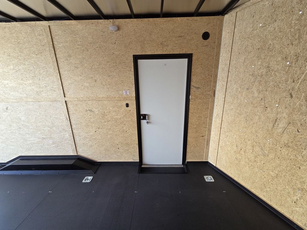 Main image 35