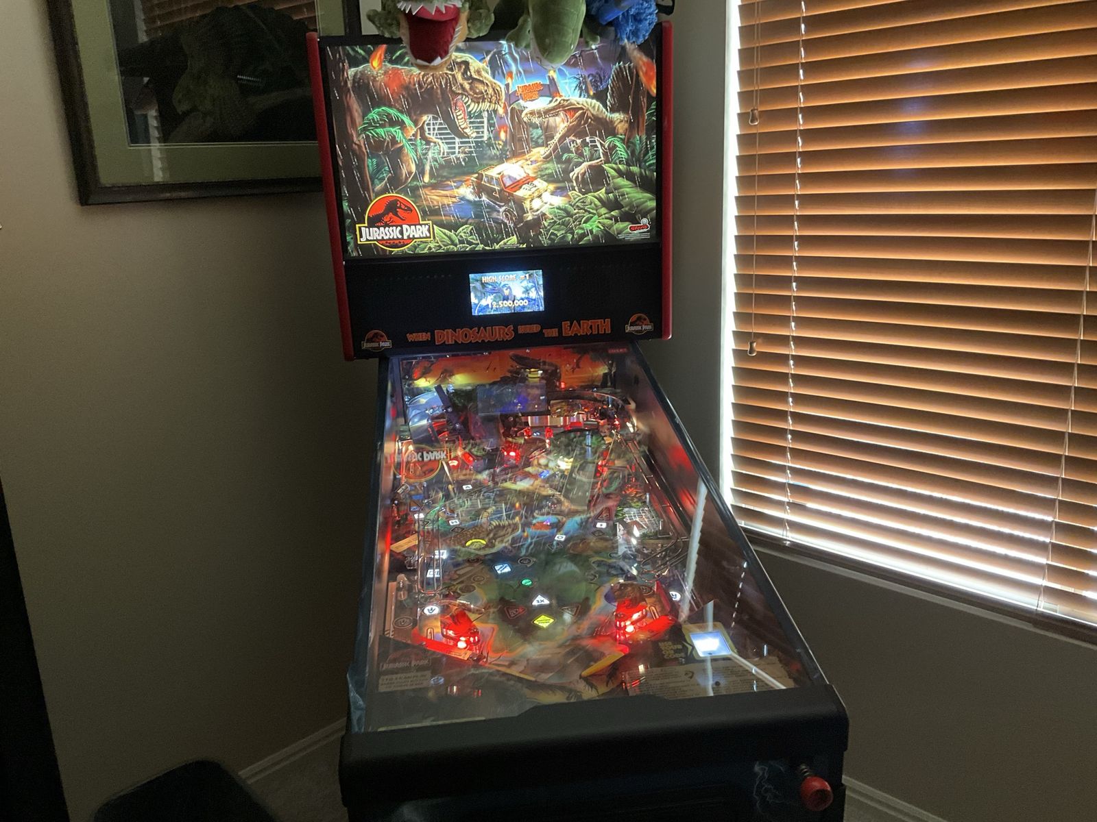 JURASSIC PARK PINBALL MACHINE