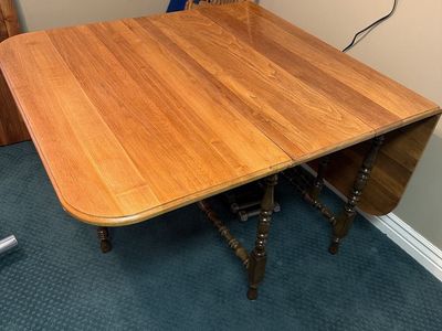 Vintage Oak Drop-Leaf Gateleg Dining Table