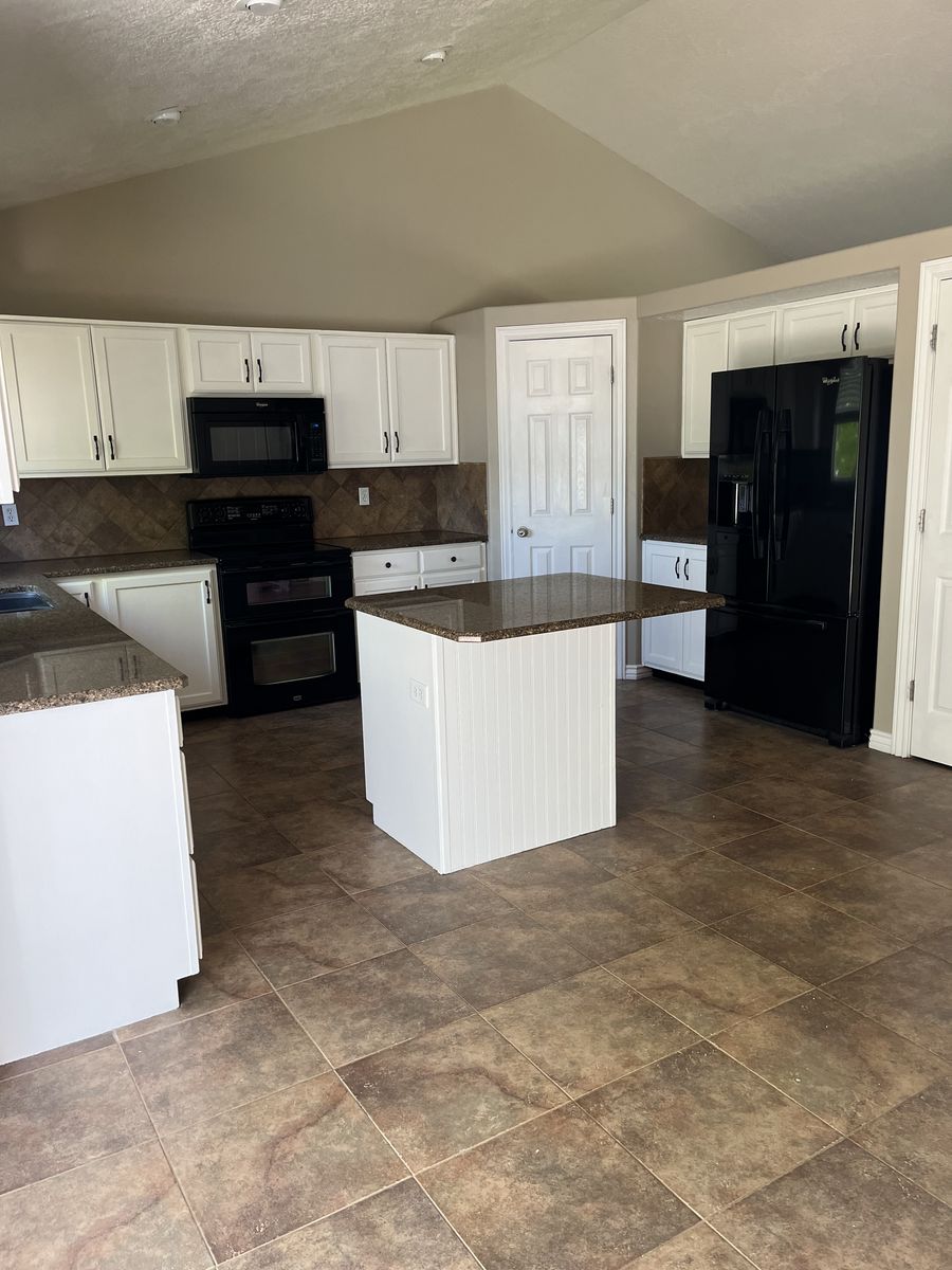 3 beds 2 baths for rent