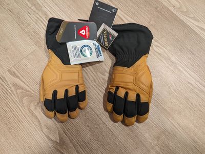 Black Diamond Guide Pro Series Gloves - Size S - PrimaLoft & Gore-Tex - New with Tags
