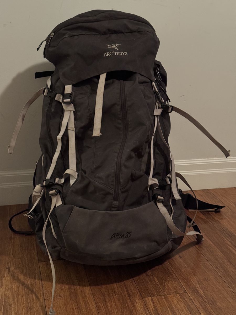 Arc'teryx Altra 85L Men's + Arc'teryx Rain Cover
