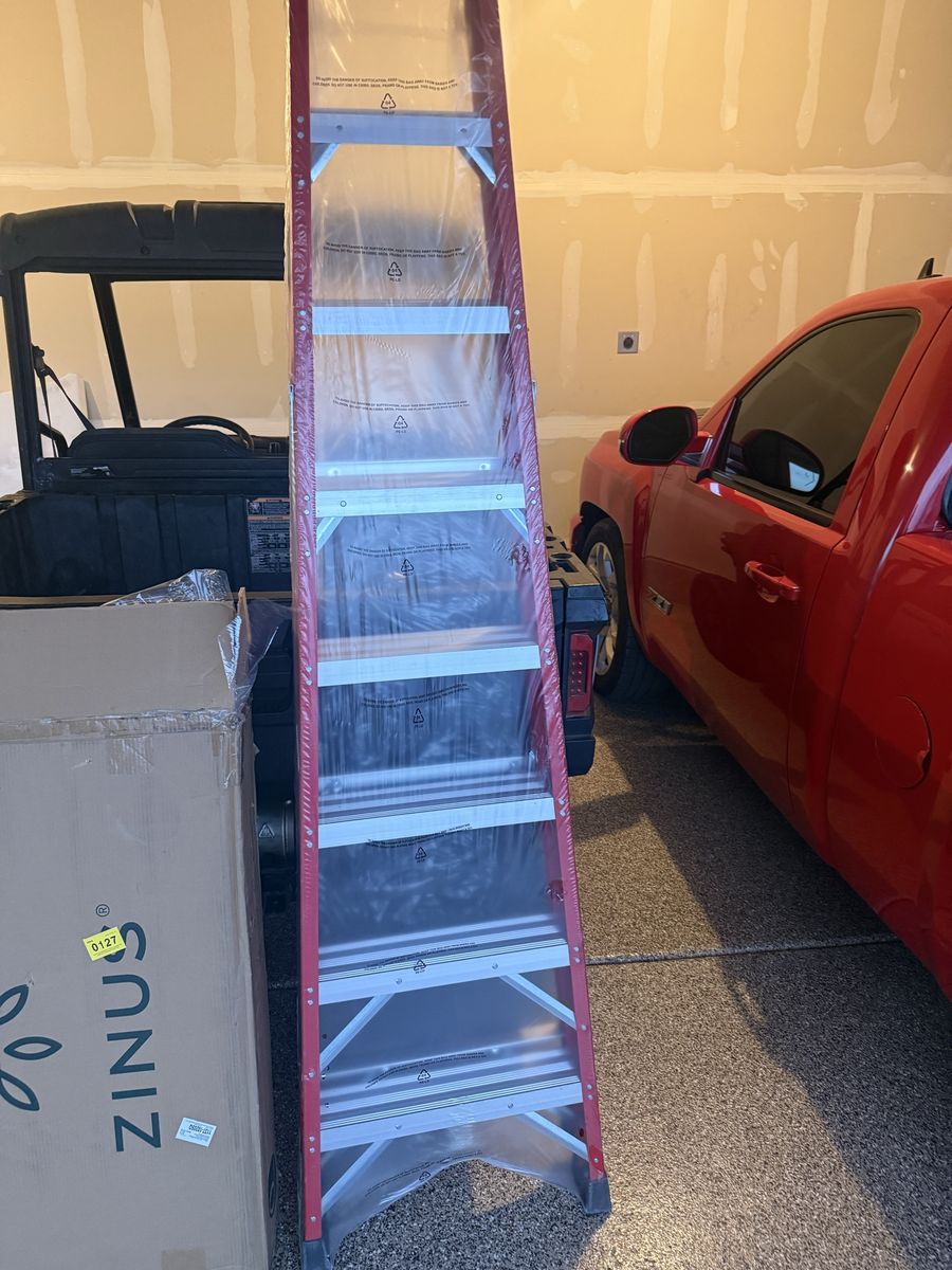 Brand new 7 foot ladder