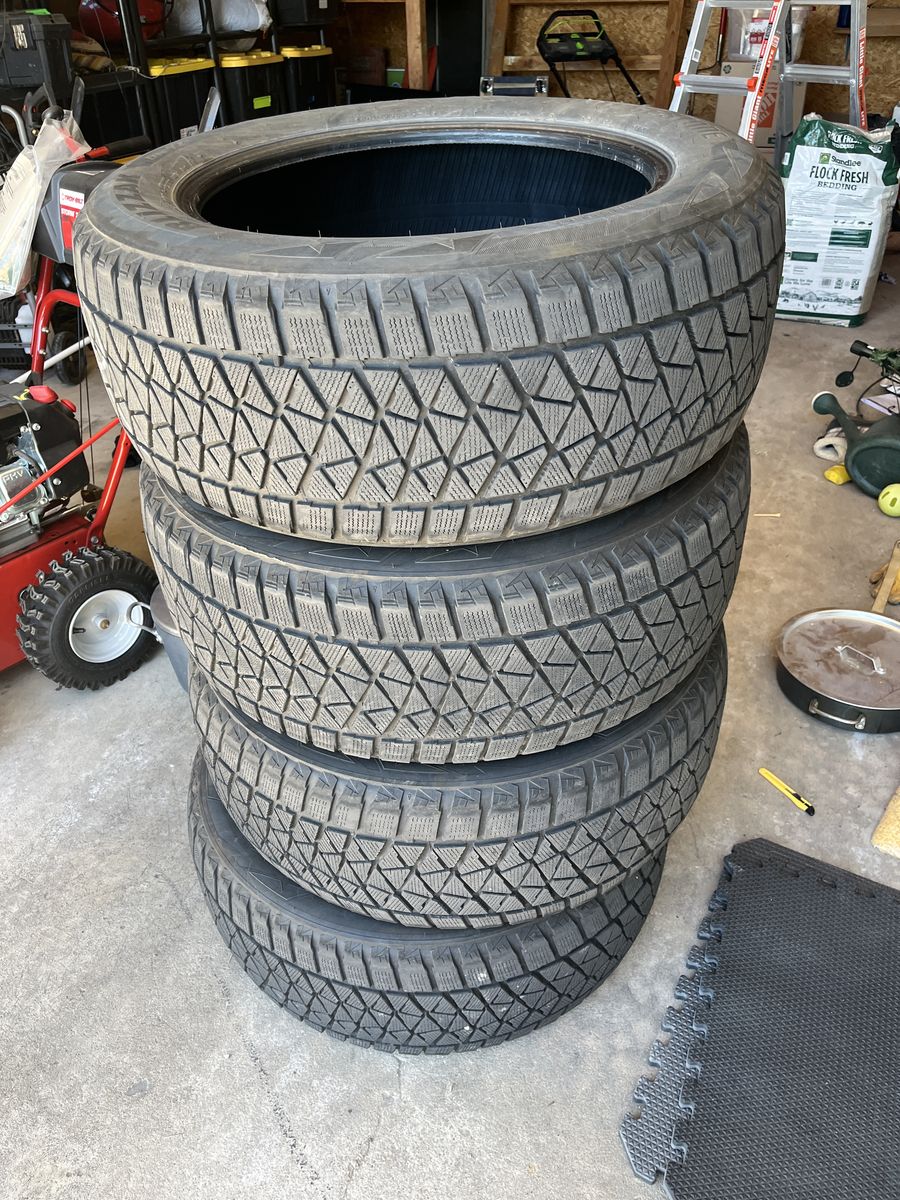 Bridgestone Blizzak Winter Tires 275/55R20