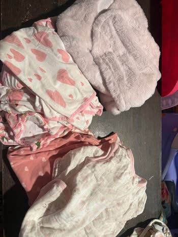 3 Zipper Sleep Sacks, 3 Velcro Swaddles, 1 fur Swa