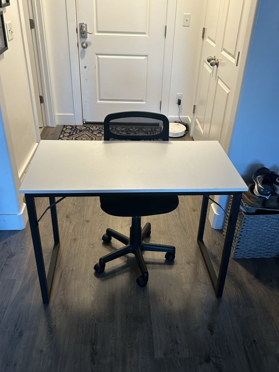 Black Office Desk Chair with Mesh Back