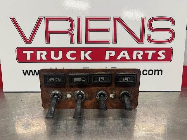 Kenworth W900 Rosewood Switch Panel, Part # S64-1062-5