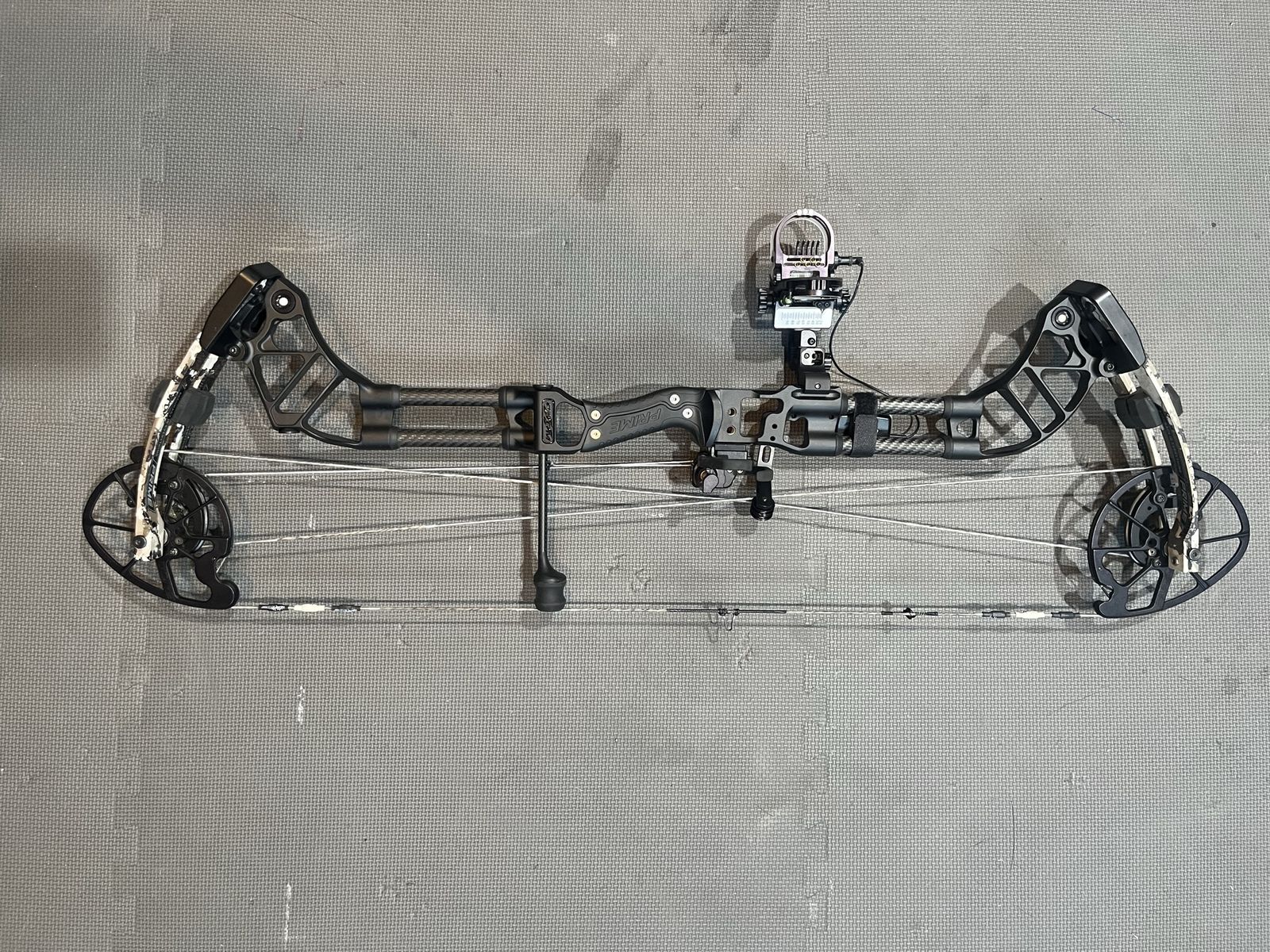 PRIME FORM 34 COMPOUND BOW