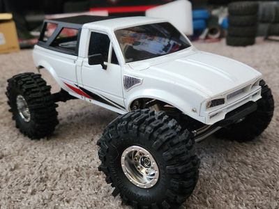 Traxxas Trx4m Brushless crawler!