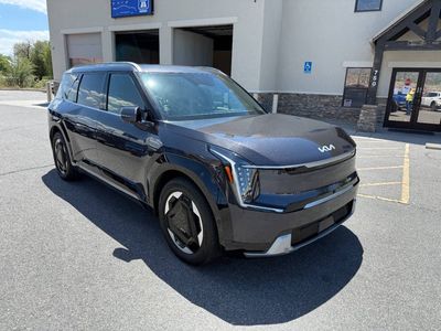 2024 Kia EV9 Land
