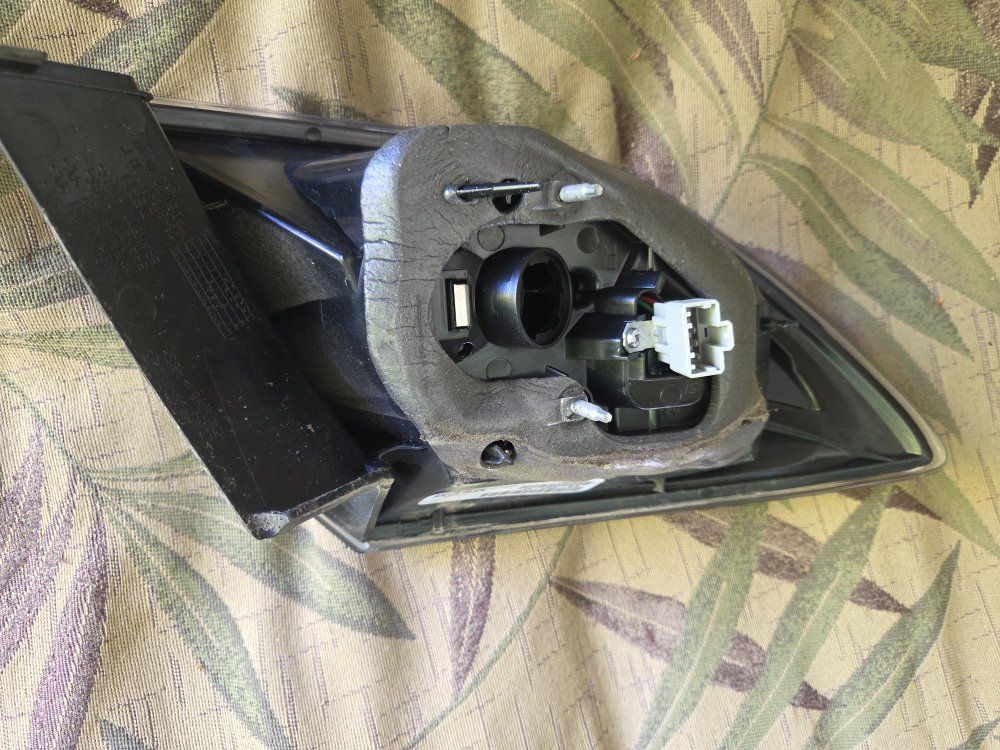 Main image 10