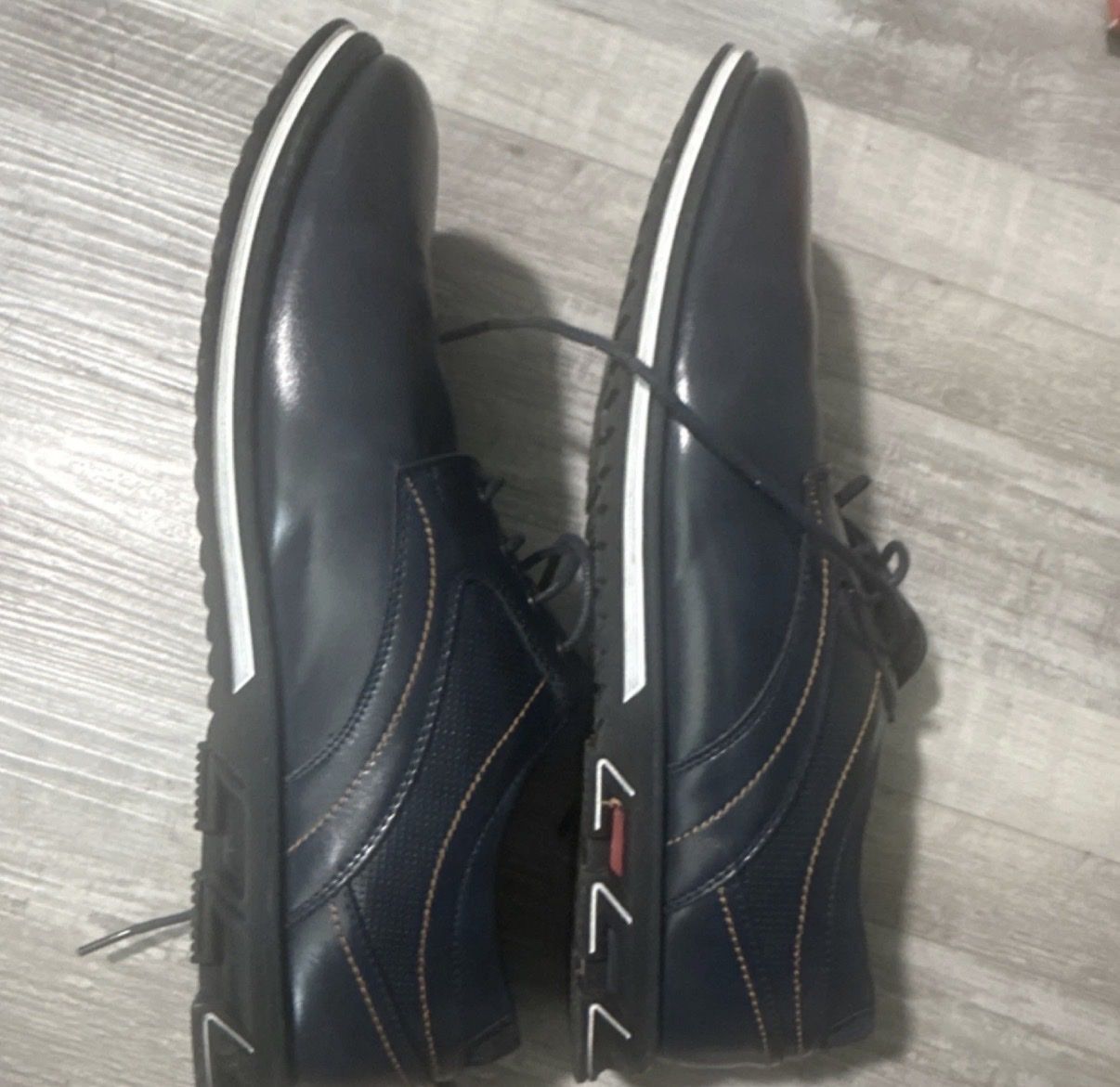 Men size 10 Navy blue dress casual shoes