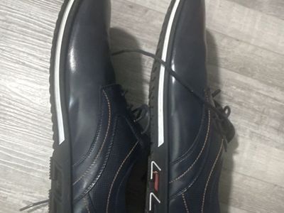 Men size 10 Navy blue dress casual shoes