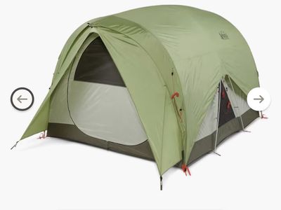 REI Co-op Wonderland 6-Person Tent with Mud Room and Footprint