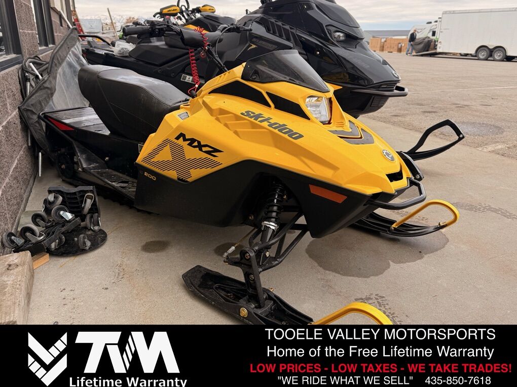 2025 SKI-DOO MXZ 200 ES COBRA 1.0