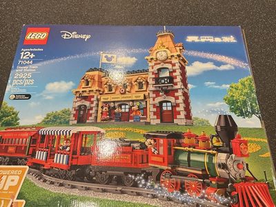 LEGO Disney Train and Station (71044) - 2925 Pieces
