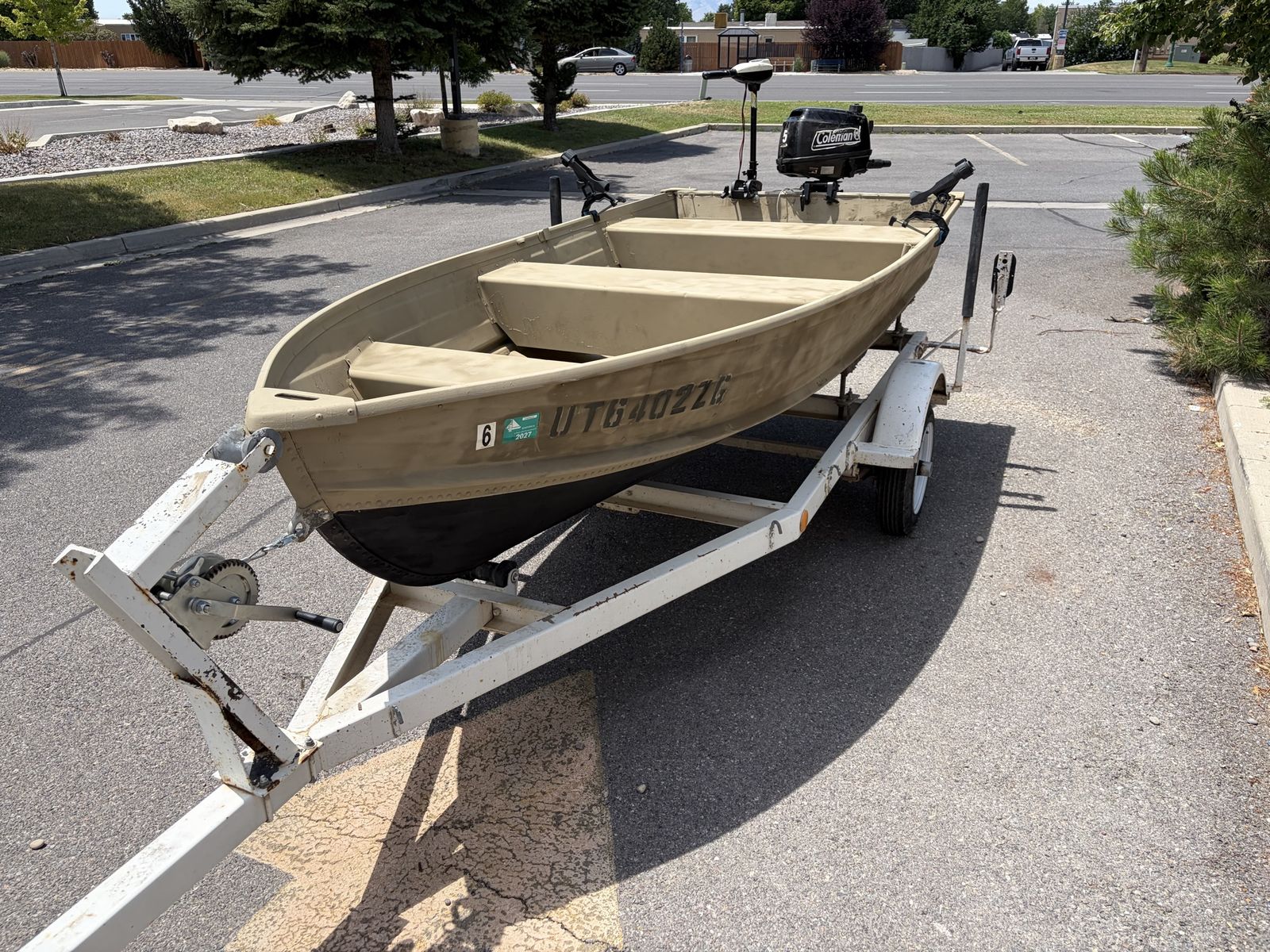 12’ Jon Boat with Trailer, Outboard Motor and trolling motor