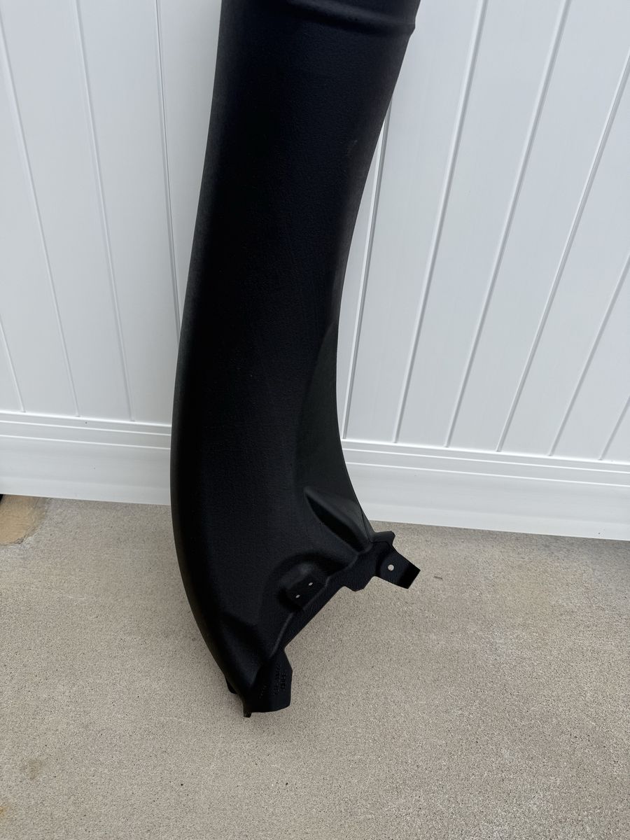 Craftsman Bagger Lower Chute (new)