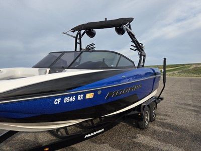 2017 Moomba Mojo 23'