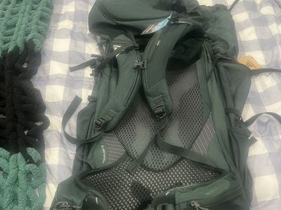 Gregory Paragon 60 Backpack - Men's SM/MD - New, Tags Intact, FreeFloat Comfort