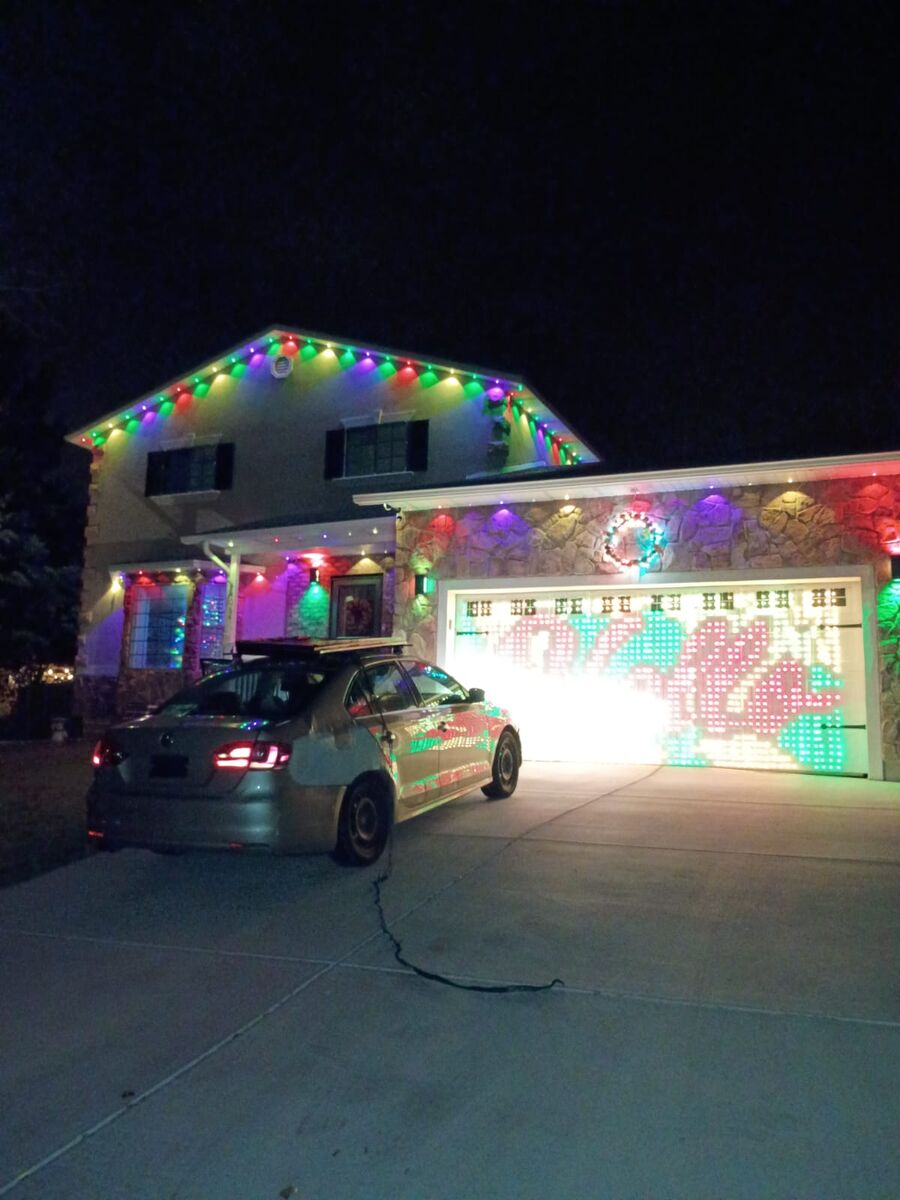 SHOW OFF YOUR HOME WITH BEAUTIFUL, BRIGHT LIGHTS THIS CHRISTMAS