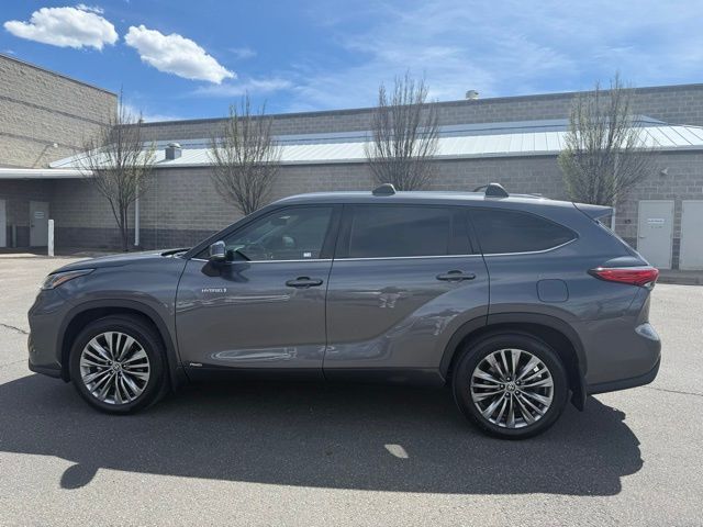 2021 Toyota Highlander Platinum