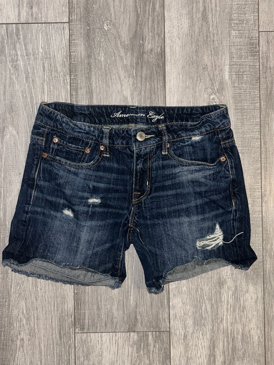 American Eagle Distressed Denim Shorts Size 2