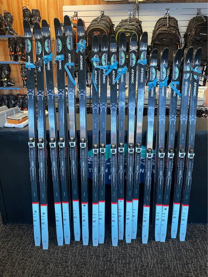 Atomic classic cross-country skis