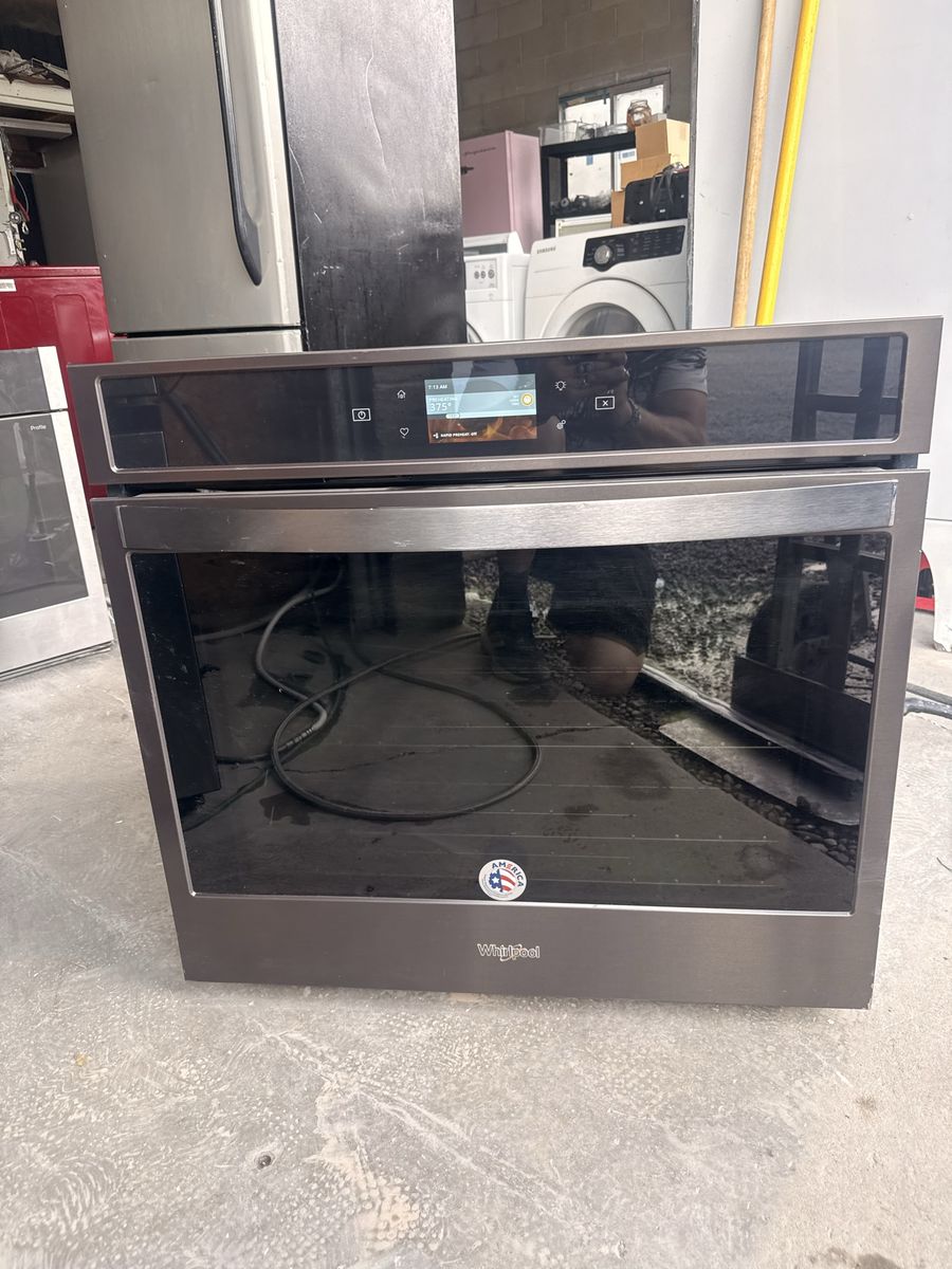 Whirlpool Single Wall Oven Stainless Steel Digital Display Used