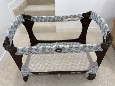 Graco Pack 'n Play Portable Playard - Brown and Blue Swirl Pattern