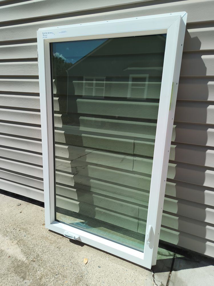 New Milgard V250 Vinyl Casement Window - 36" x 60" (Egress Size)