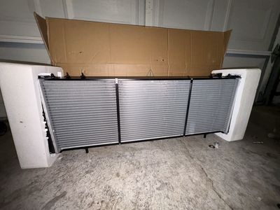 Brand New Jeep Cherokee XJ Engine Replacement Radiator in Box