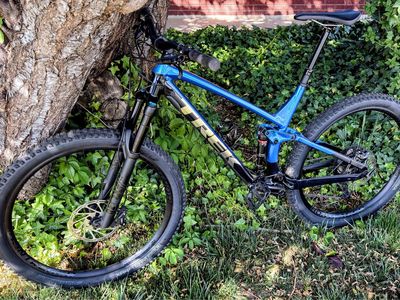 Trek Fuel EX 8 Mountain Bike - Like New
