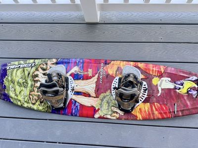 Obrien Harris 137 Wakeboard/Liquid Force Bindings