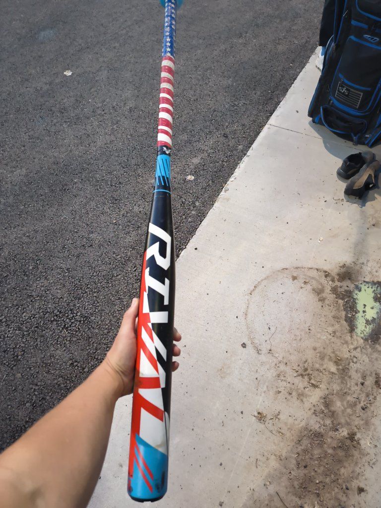 Easton Rival softball bat