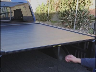 Roll & Lock bed cover
