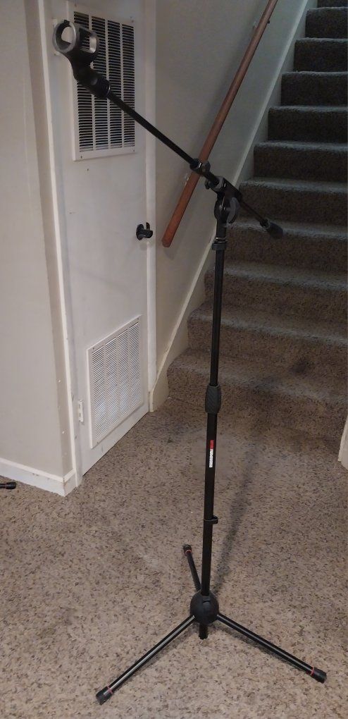 Gator Frameworks Telescoping Boom Microphone Stand - Black