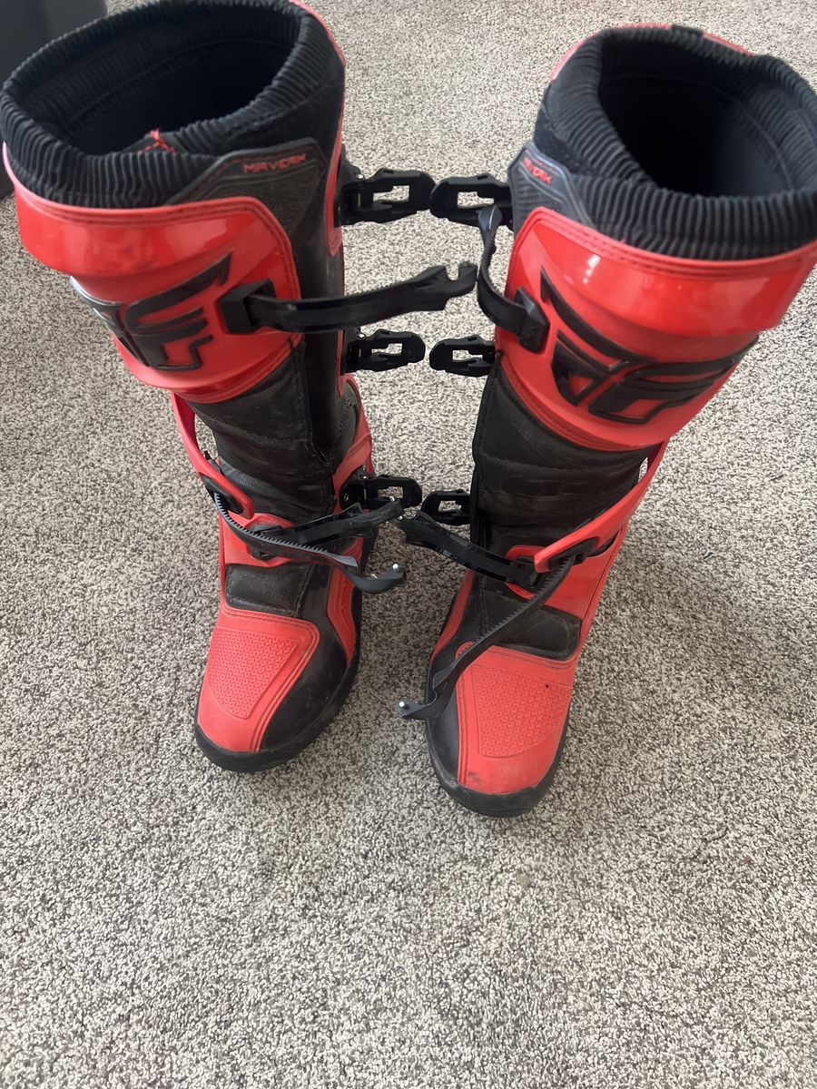 FLY Racing Maverick Dirt Bike Boots Red/Black MX Motocross Off-Road ATV Riding Boots size 8 worn once