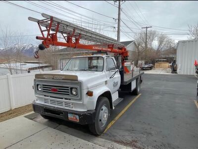 1976 Skyhook Crane Truck