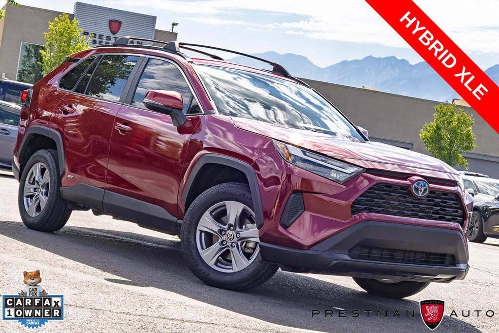 2022 Toyota RAV4 XLE