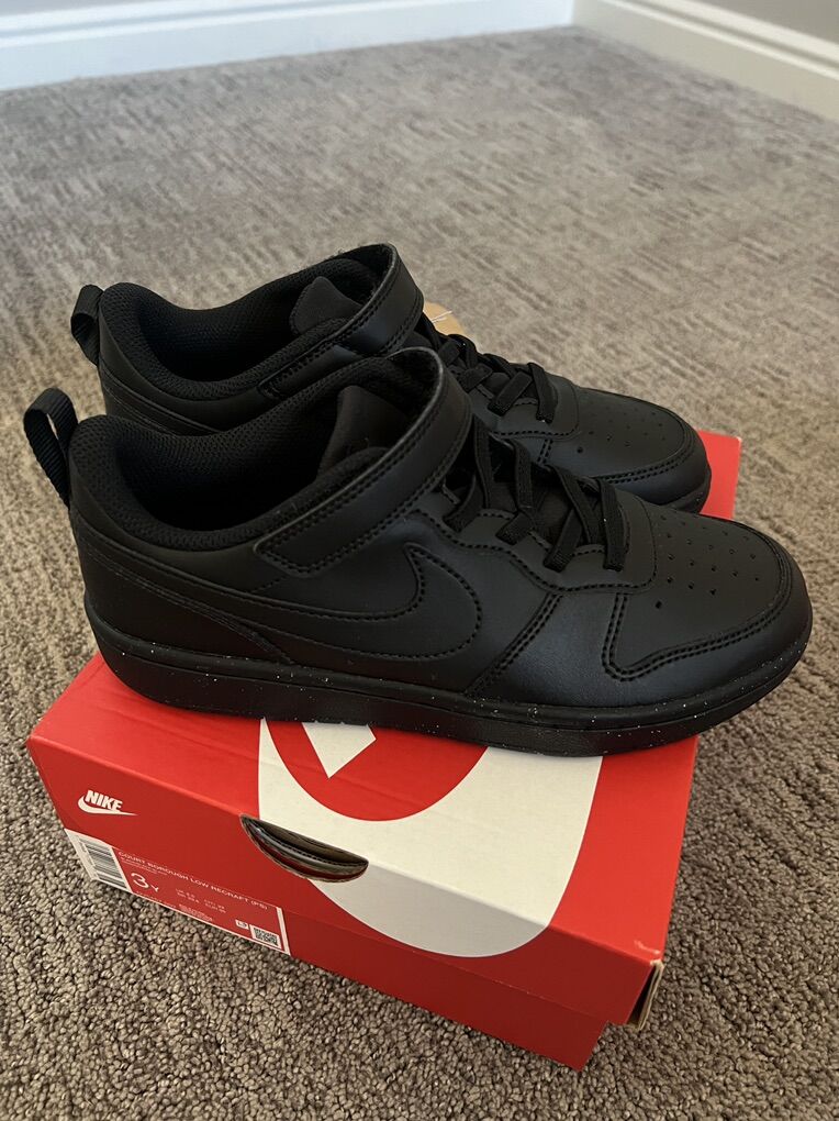 Nike Court Borough Low 3y