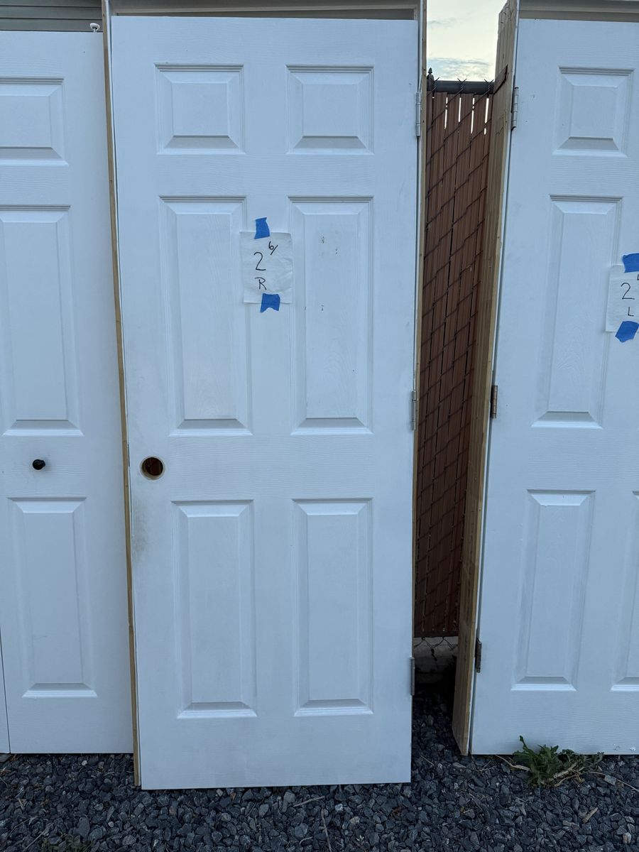 White Interior Hollow Core 6-Panel Pre-Hung Doors with Frames (5 Available)