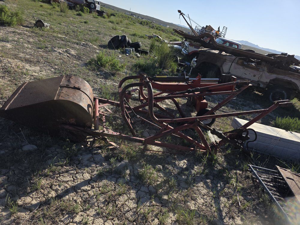 ford 2n, 8n, 9n front loader bucket