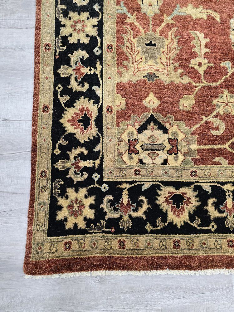Main image 10