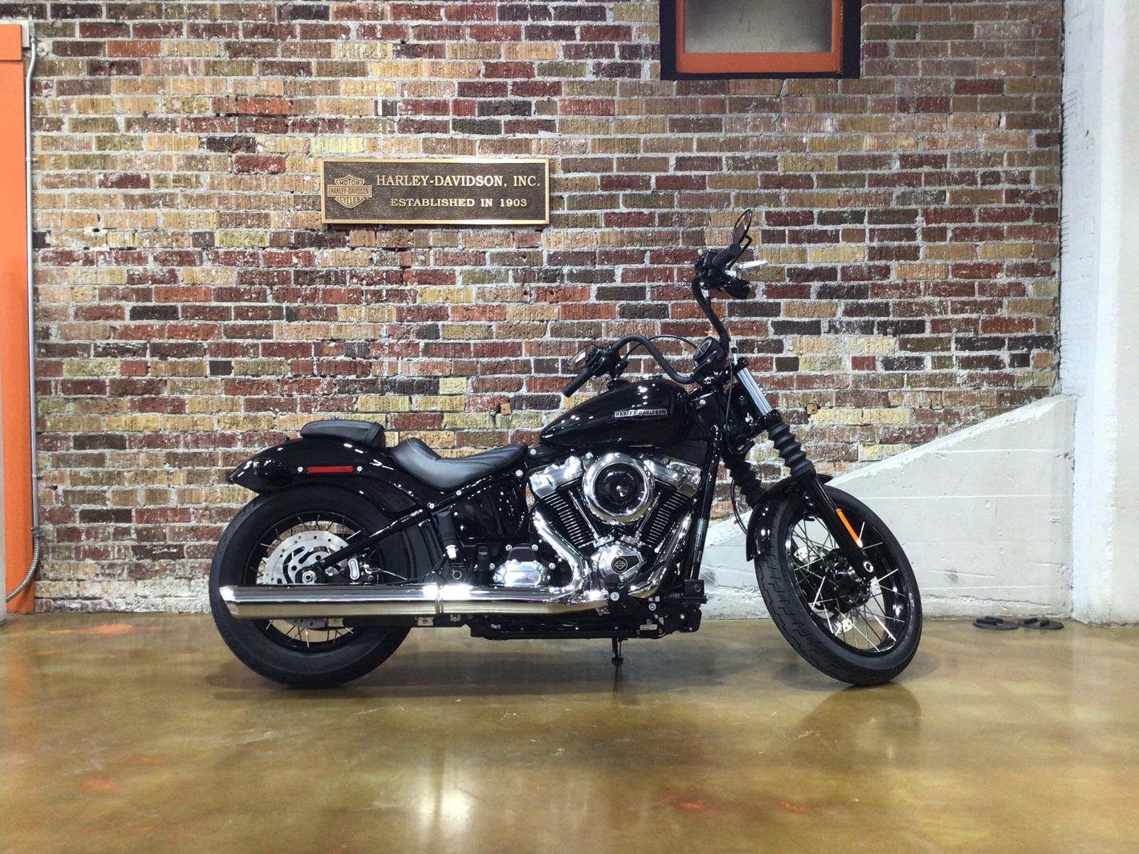 2025 HARLEY-DAVIDSON STREET BOB FXBB
