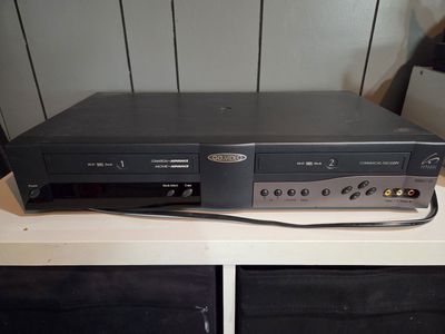 GoVideo DDV2110 Dual Deck Hi-Fi VHS VCR