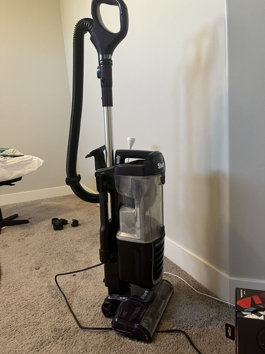 Shark Navigator Swivel Pro Upright Vacuum, Pet Friendly, Bristle Brushroll, NV150 Eggplant