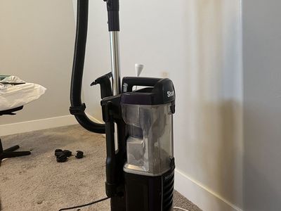 Shark Navigator Swivel Pro Upright Vacuum, Pet Friendly, Bristle Brushroll, NV150 Eggplant