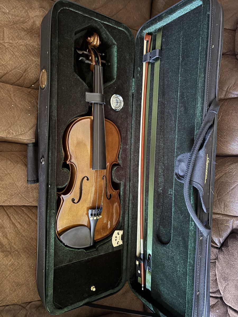 Brand new Violin